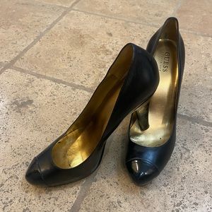 Guess pumps Sz 10